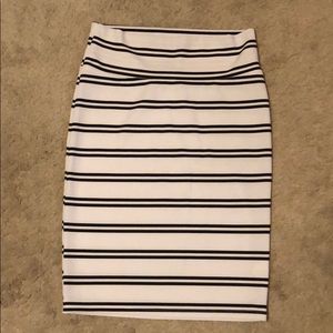 LulaRoe Cassie